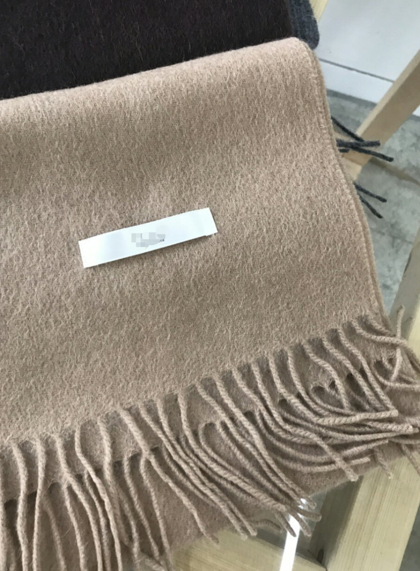 Good quality wool 100 muffler Modern sense of styl