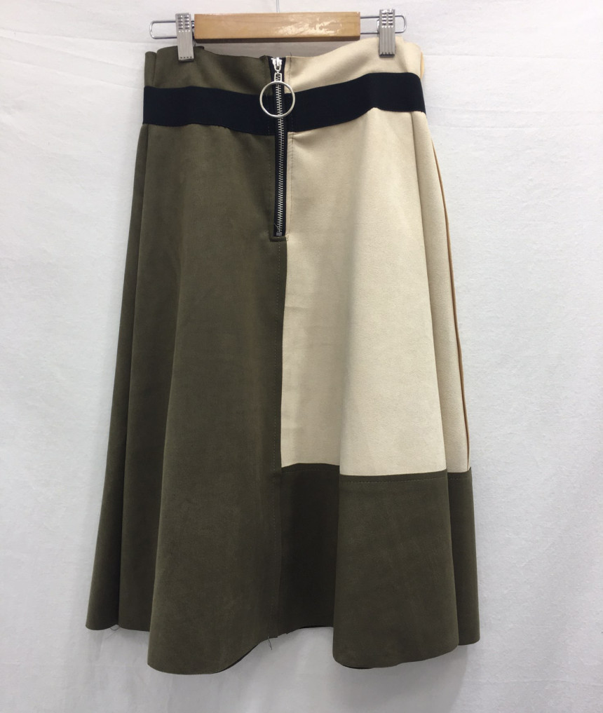 2color Long skirt knit set Modern woman with a sen