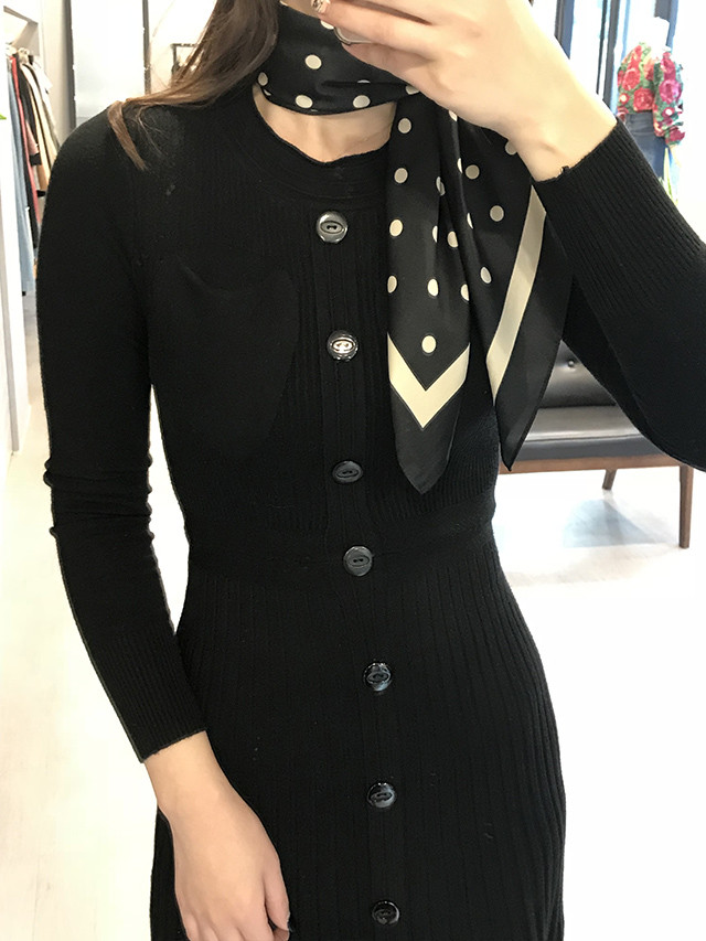 Silk scarf Natural and clean modern sensibility Ur