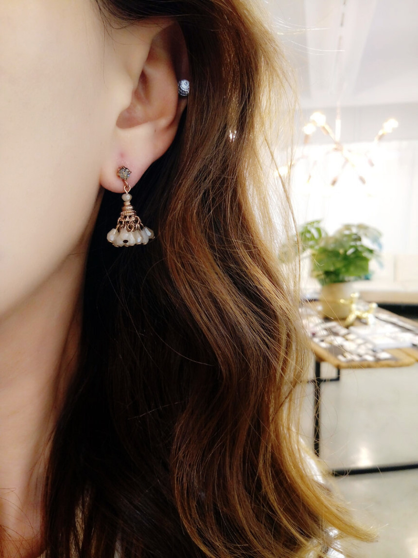 Handmade Surgical Crystal Earrings Gorgeous One Mo