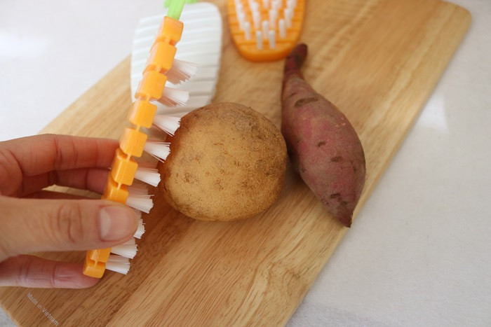 Scrubber Dish Washing Vegetable Brush White, Orang
