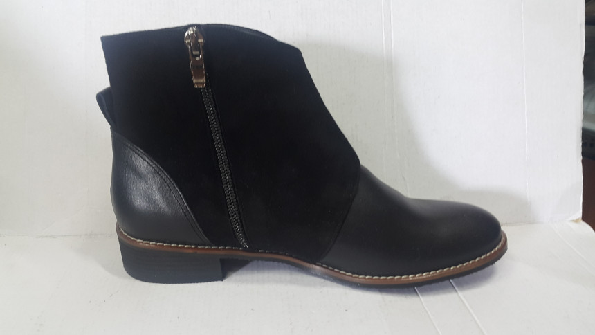 Buckle Ornament Suede Leather Combi Angle