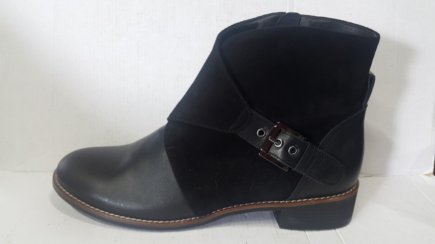 Buckle Ornament Suede Leather Combi Angle