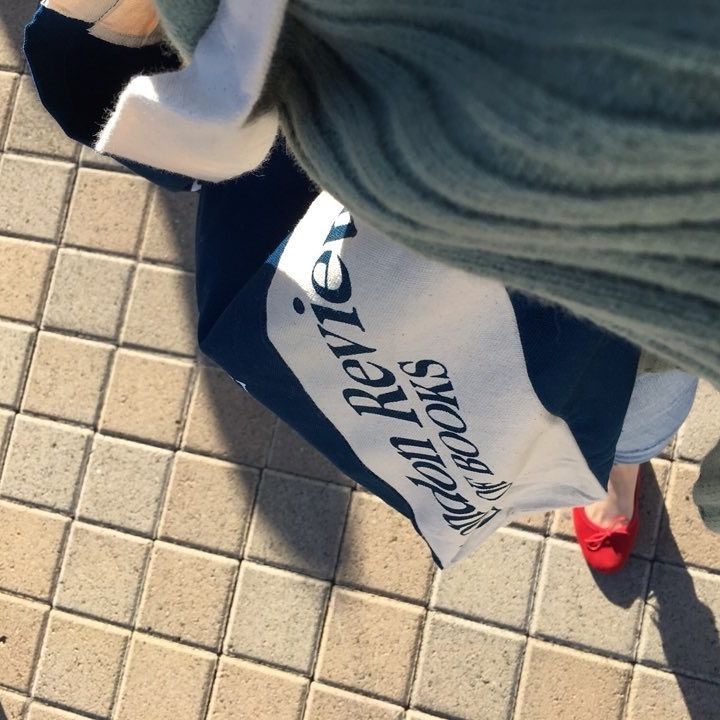 <b><p>London Review of Books Eco Bag Navy Genuine</p></b><b><p>ロンドンレビューオブブックスエコバックネイビー本物 런던에코백 리뷰오브북스 백네이비</p></b><br /><br /><p align='center'>