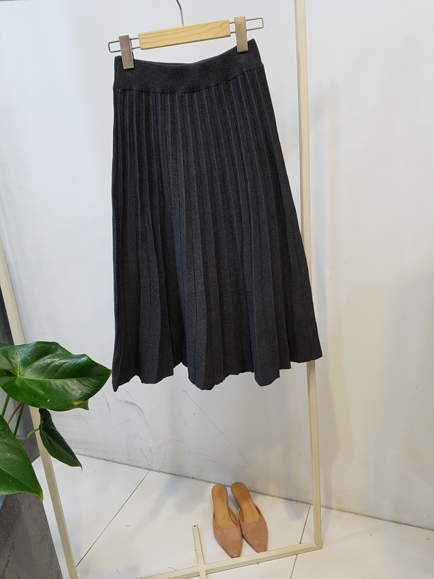 Wrinkle Knit Long Skirt