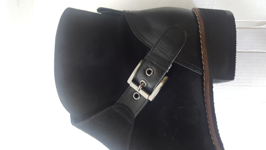 Buckle Ornament Suede Leather Combi Angle