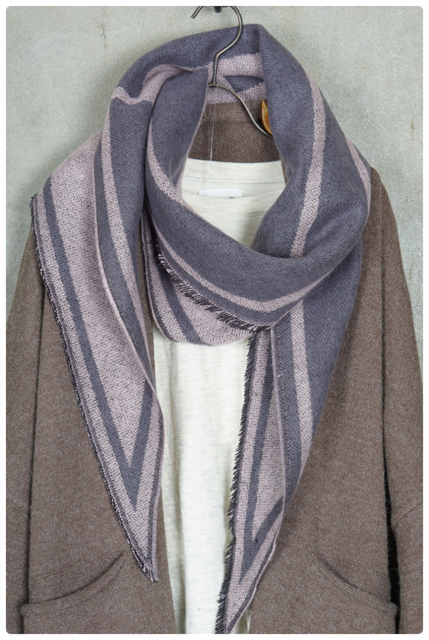 Modern rhombus shawl muffler woman lady clothes un