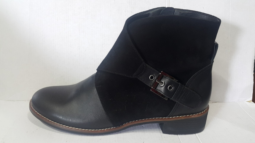 Buckle Ornament Suede Leather Combi Angle