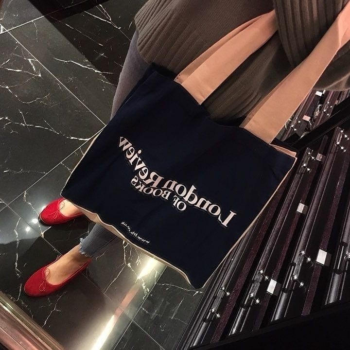 <b><p>London Review of Books Eco Bag Navy Genuine</p></b><b><p>ロンドンレビューオブブックスエコバックネイビー本物 런던에코백 리뷰오브북스 백네이비</p></b><br /><br /><p align='center'>