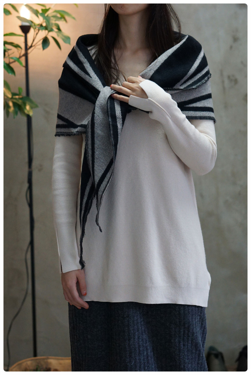 Modern rhombus shawl muffler woman lady clothes un