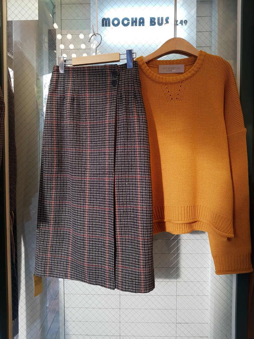 Latte Woolen Check Long Skirt High Waist Winter Co