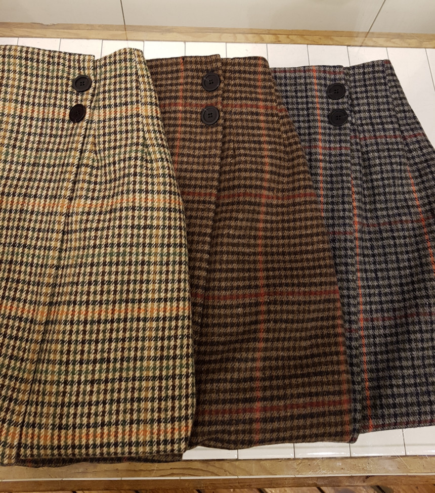 Latte Woolen Check Long Skirt High Waist Winter Co