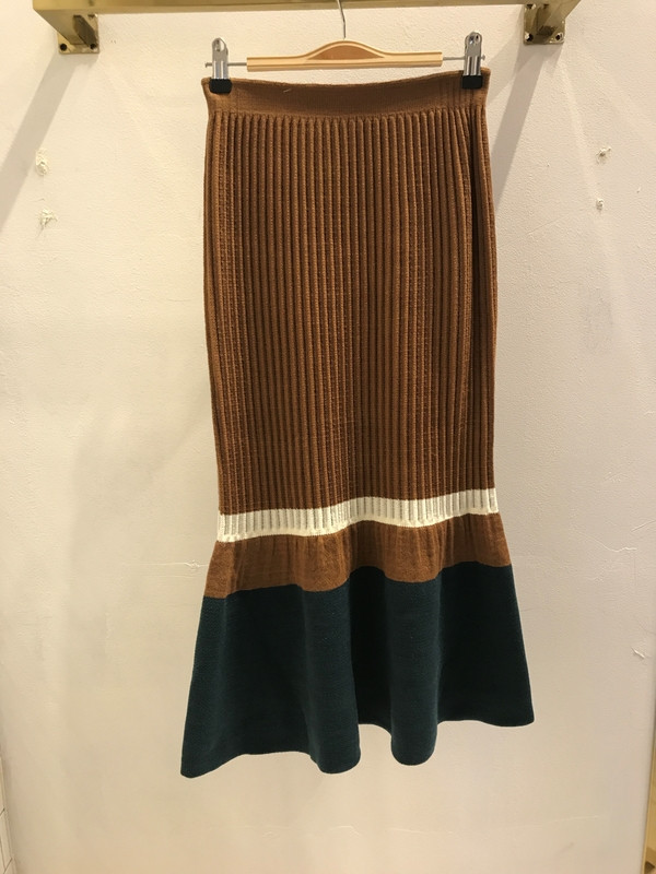Knit three-color long skirt 2COL slim clean skinny