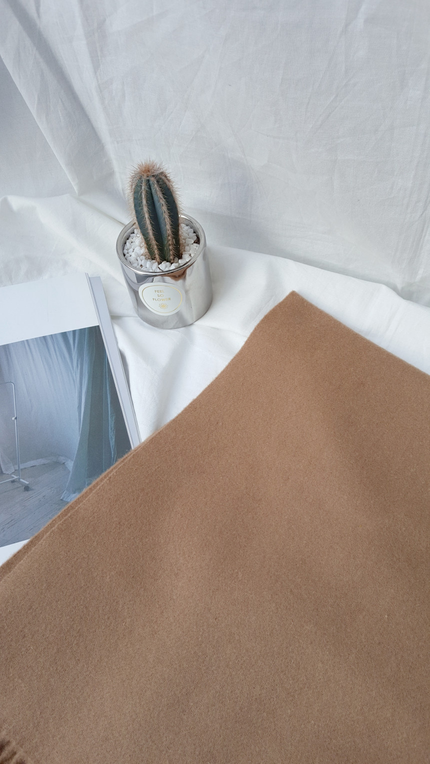 Ramsoul 100 Scarf Clean modern sensibility Feminin