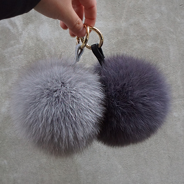 Foxper Pom foam with key ring
