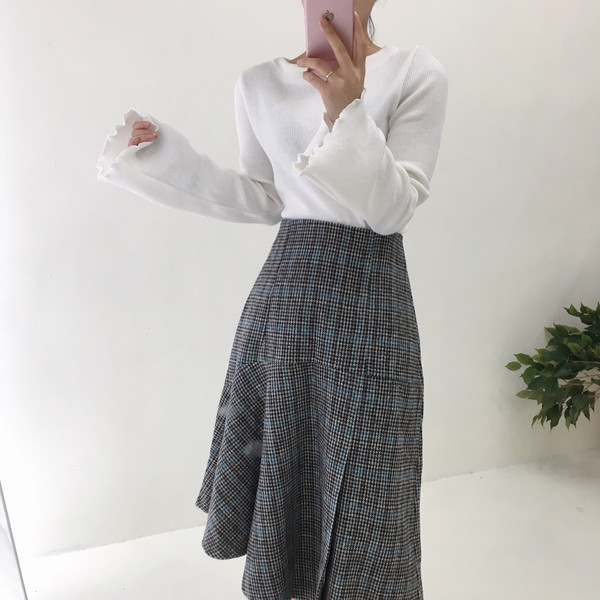 Unchecked Long Skirt Winter Autumn Frill 20s Women