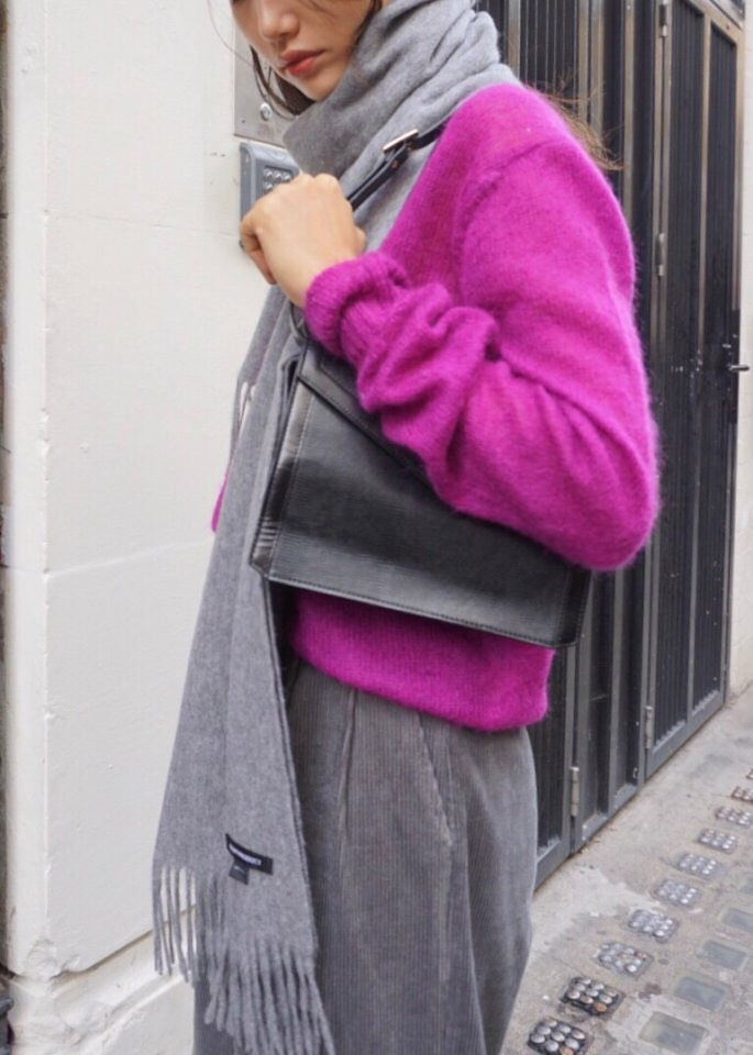 Wool muffler Wool 100 Woman scooping Styling Lovel