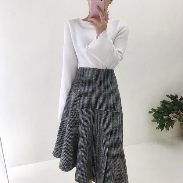 Unchecked Long Skirt Winter Autumn Frill 20s Women