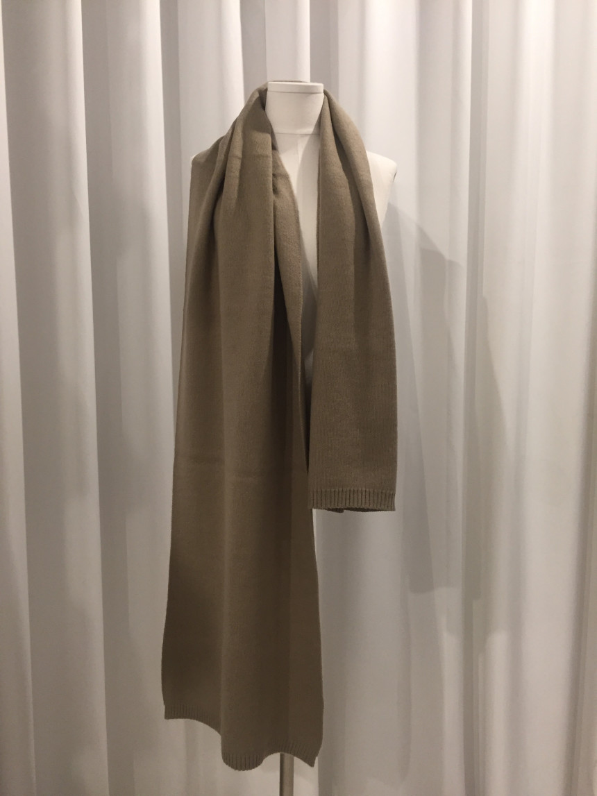 Knit scarf