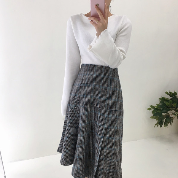 Unchecked Long Skirt Winter Autumn Frill 20s Women