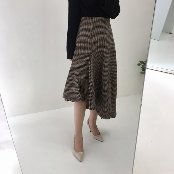 Unchecked Long Skirt Winter Autumn Frill 20s Women
