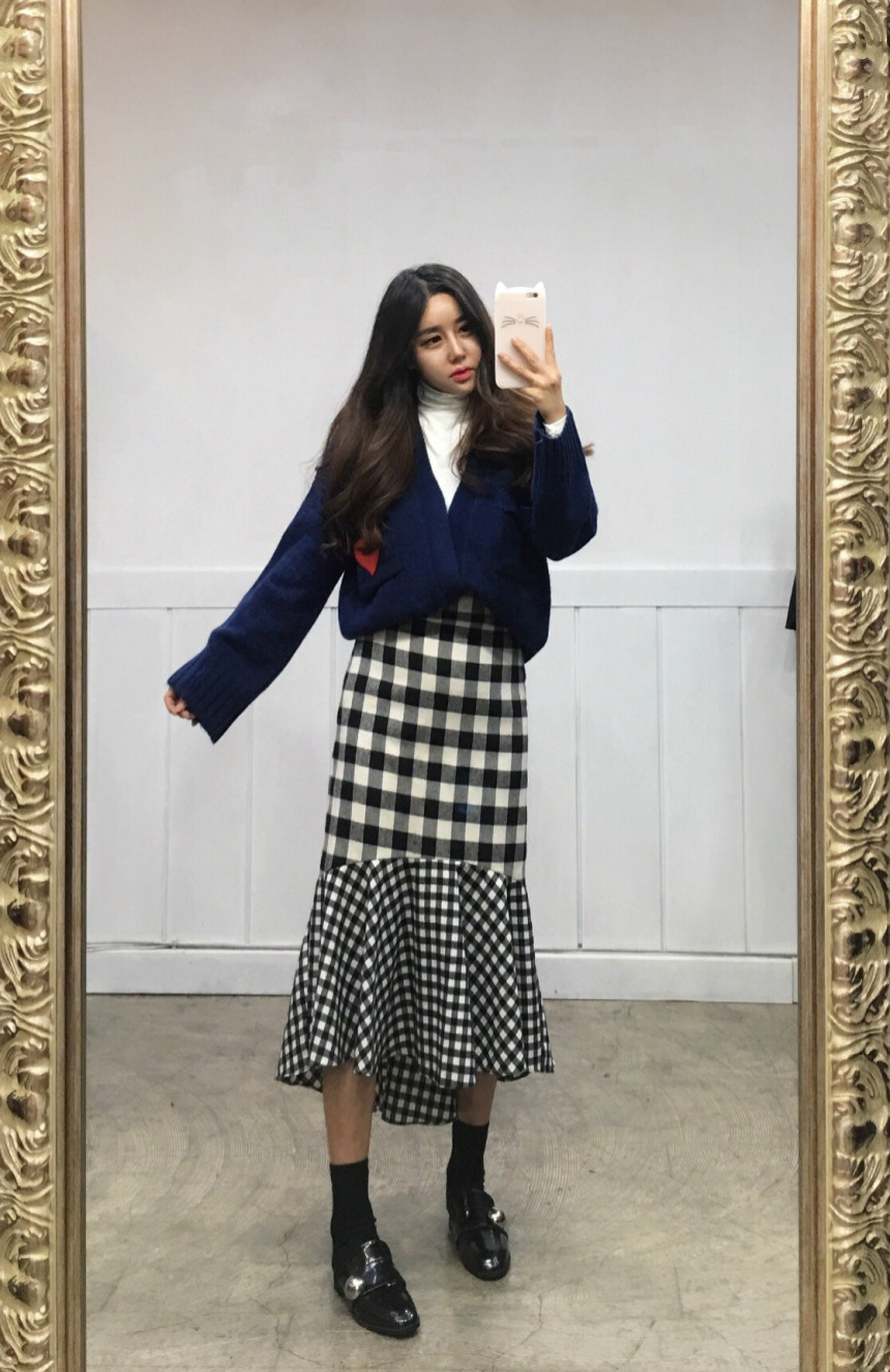 Winter Check Mermaid Long Skirt 2COLOR Thin slim, 