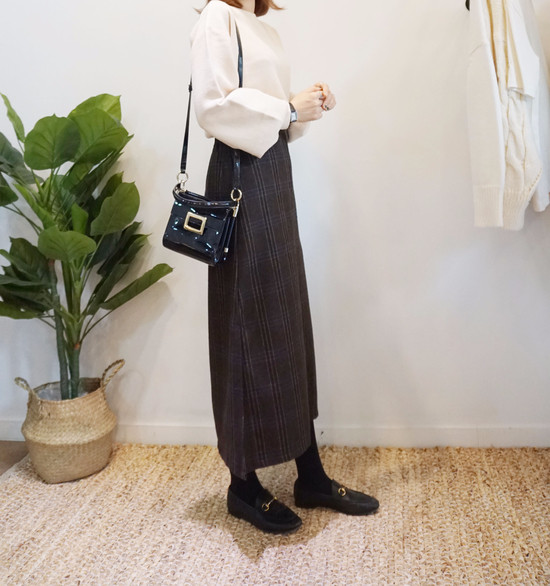 Unique woolen check skirts Long skirts Modern skir