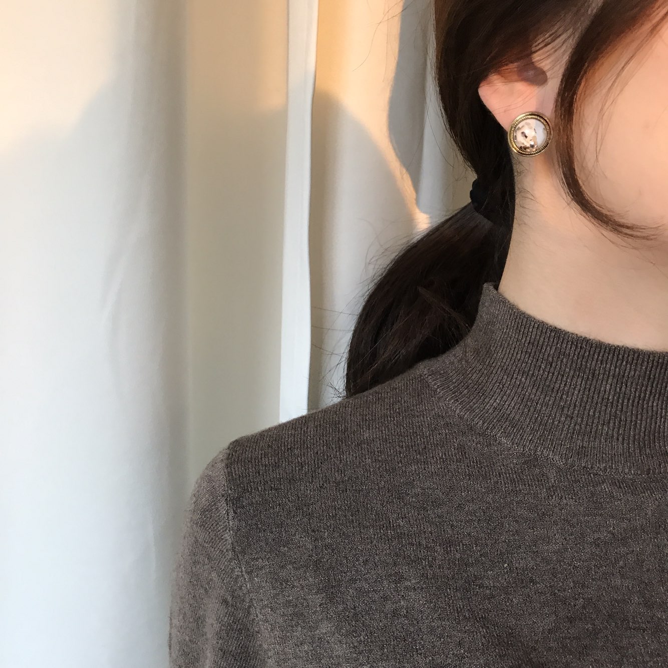 Herschel Mother-of-pearl Antique earrings Luxuriou