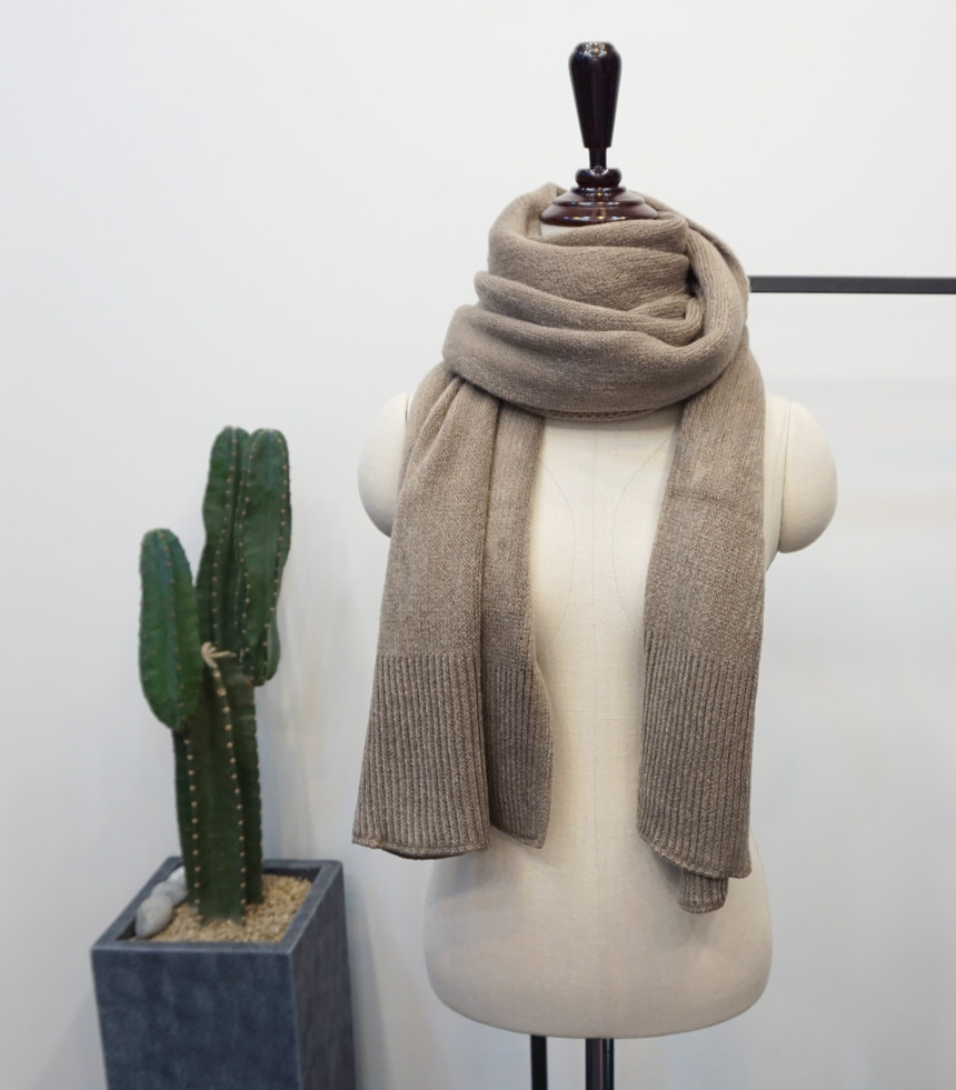 Abundant muffler Couple shawl Man casual style War