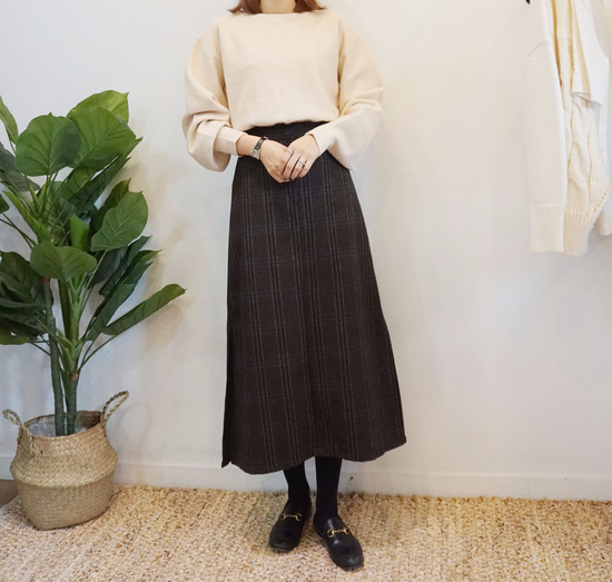 Unique woolen check skirts Long skirts Modern skir