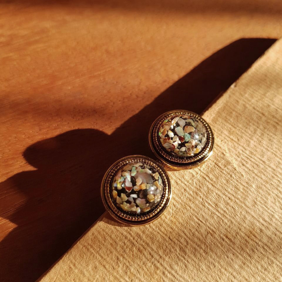 Herschel Mother-of-pearl Antique earrings Luxuriou
