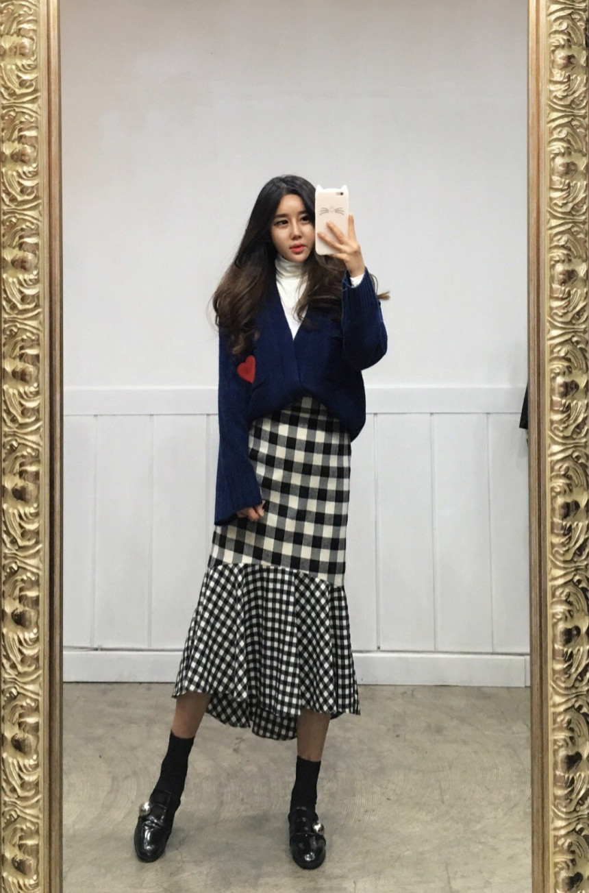 Winter Check Mermaid Long Skirt 2COLOR Thin slim, 
