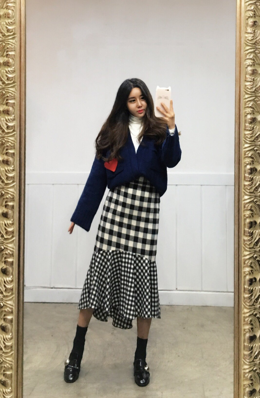 Winter Check Mermaid Long Skirt 2COLOR Thin slim, 