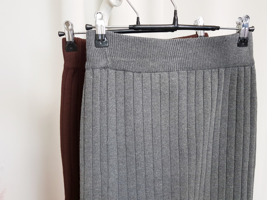 Knit high neck long skirt