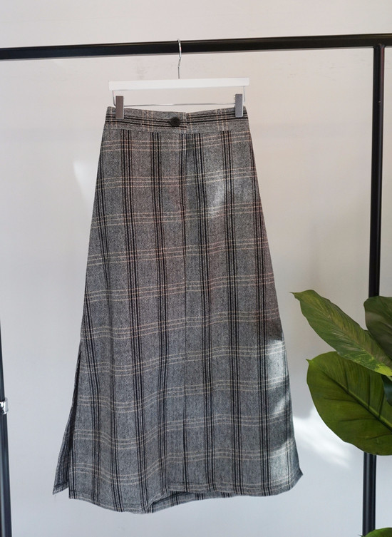 Unique woolen check skirts Long skirts Modern skir