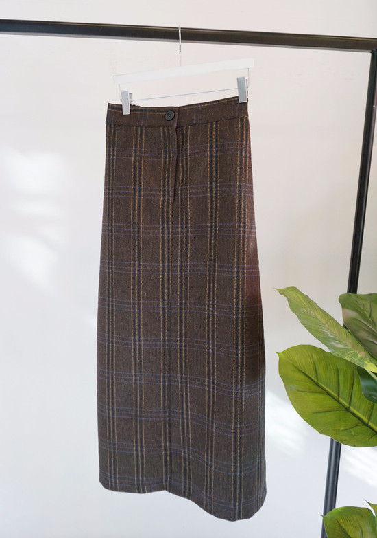 Unique woolen check skirts Long skirts Modern skir