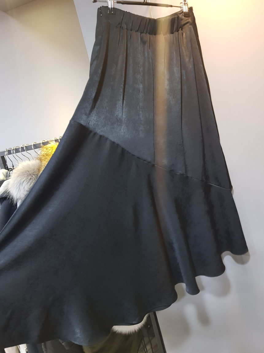 Setin Kang Kang Long Skirt Fall Winter Frilly Fit 