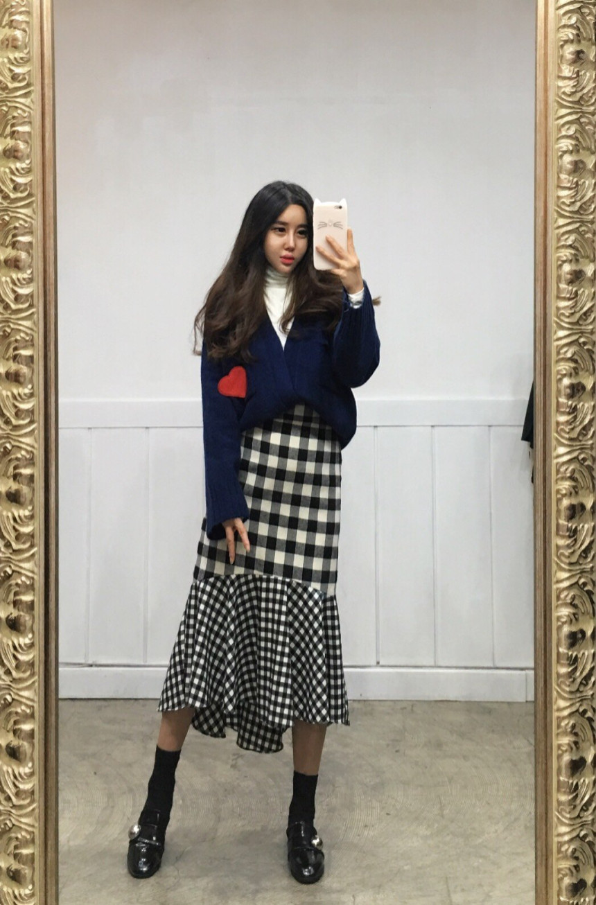 Winter Check Mermaid Long Skirt 2COLOR Thin slim, 