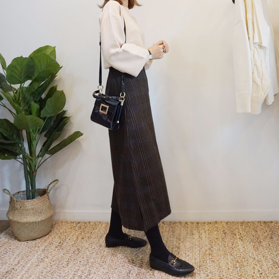 Unique woolen check skirts Long skirts Modern skir