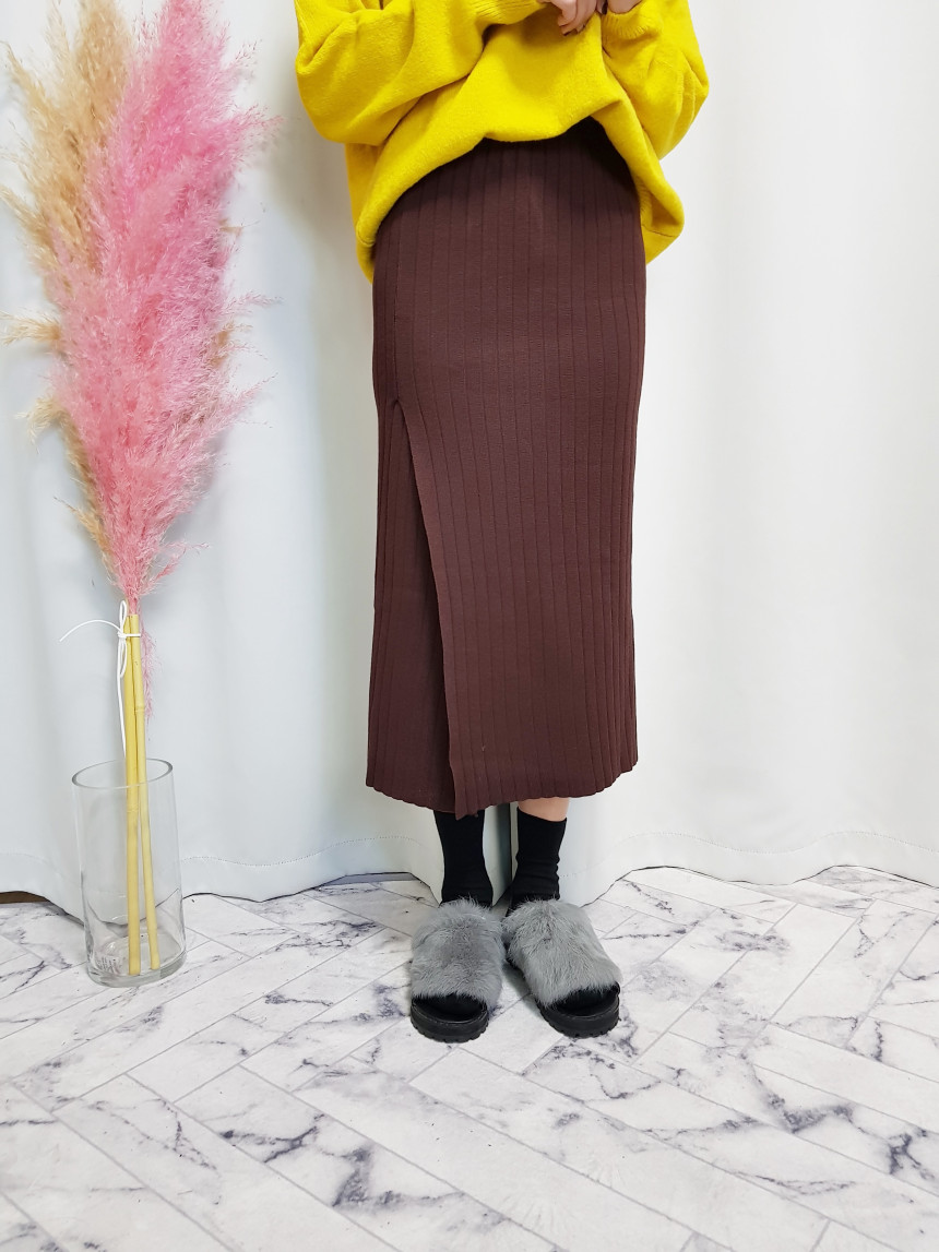 Knit high neck long skirt