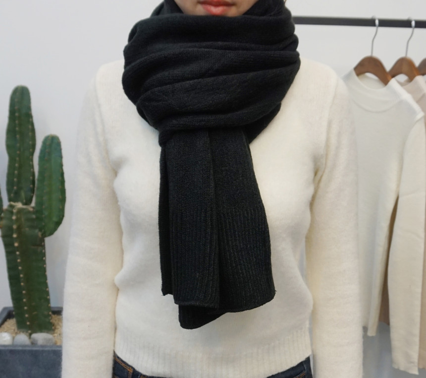 Abundant muffler Couple shawl Man casual style War