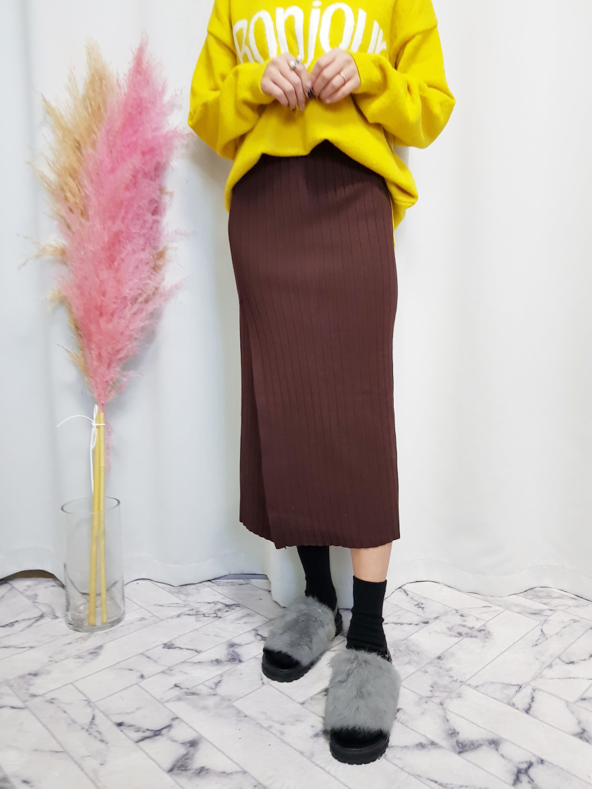 Knit high neck long skirt