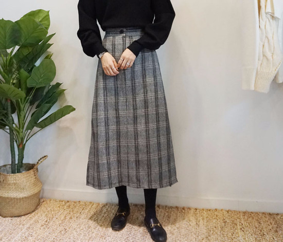 Unique woolen check skirts Long skirts Modern skir