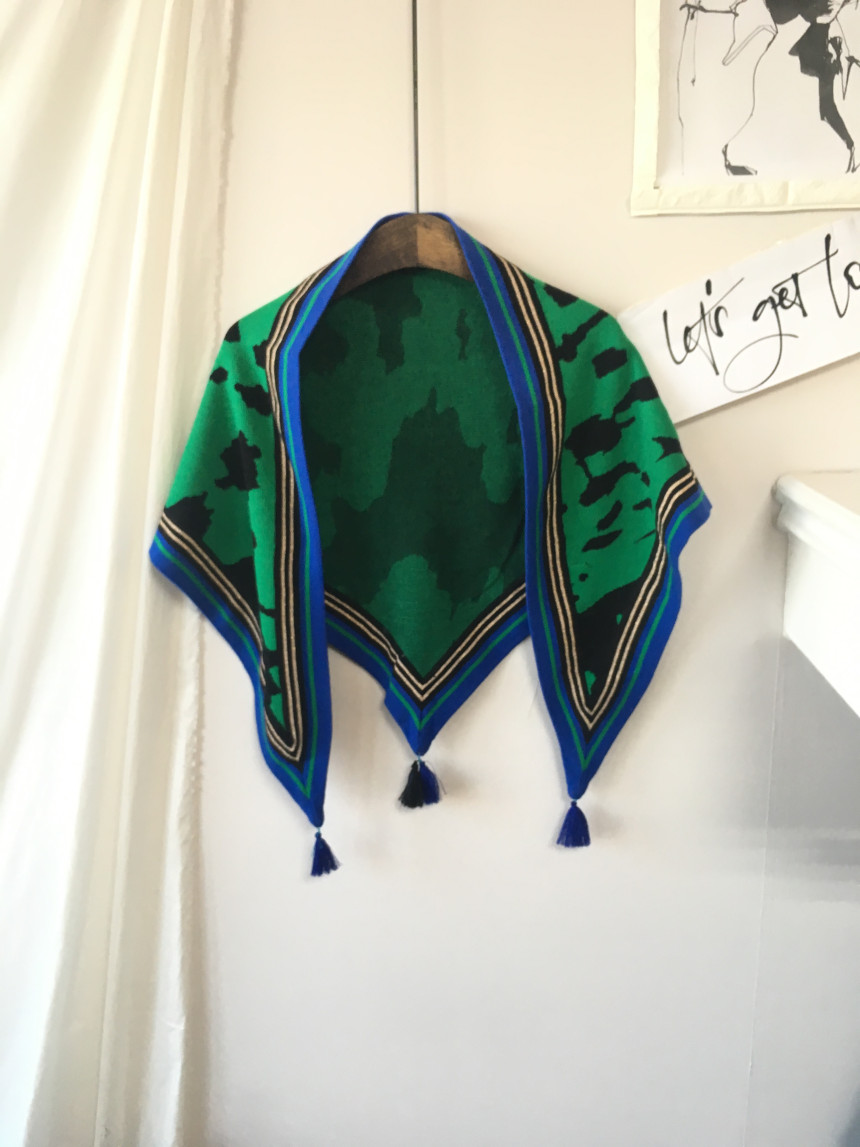 Leopard muffler wool tassel scarf shawl stand out 