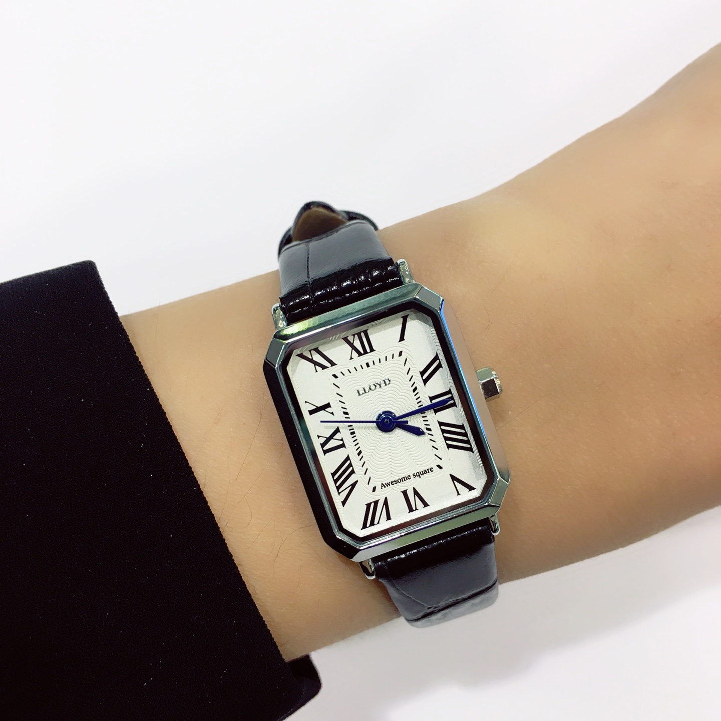 <b><p>Lloyd classic square Leather wch LL2G16903RSB</p></b><b><p>ロイド クラシック 正方形 レザー腕時計 LL2G16903RSB 豪華な シンプルな</p></b><br /><br /><p align='center'>