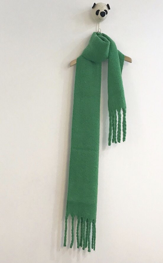 Cool muffler Cool and refreshing winter splash