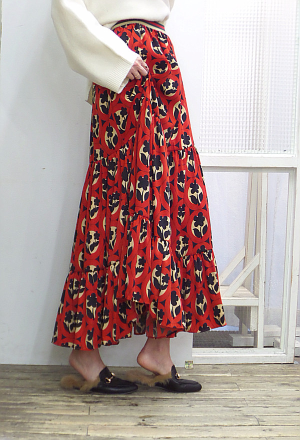 Autumn flower bending skirt Flare Long Fur Wear A 