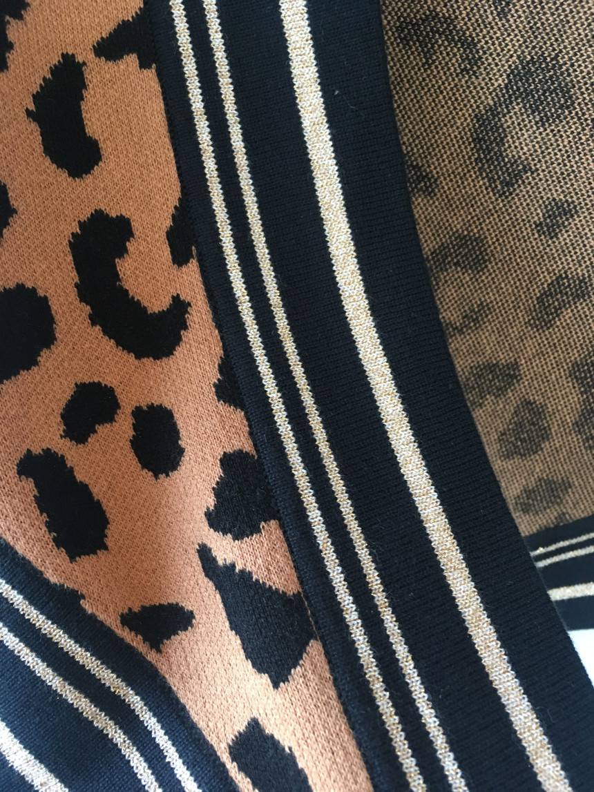 Leopard muffler wool tassel scarf shawl stand out 