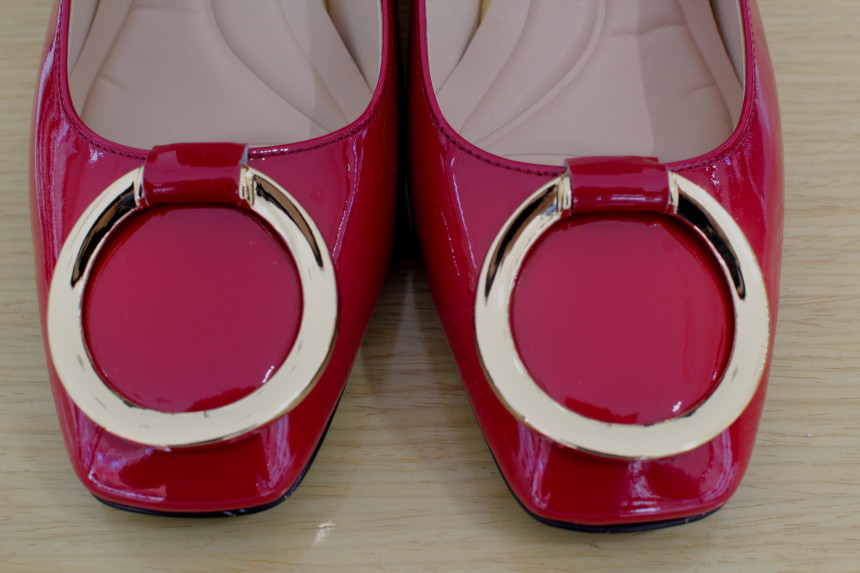 Smiley red shoes 711731043 Cozy shoes that can be 