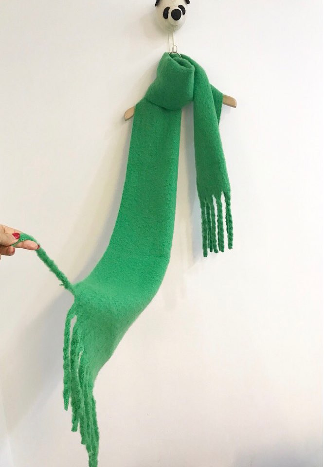 Cool muffler Cool and refreshing winter splash